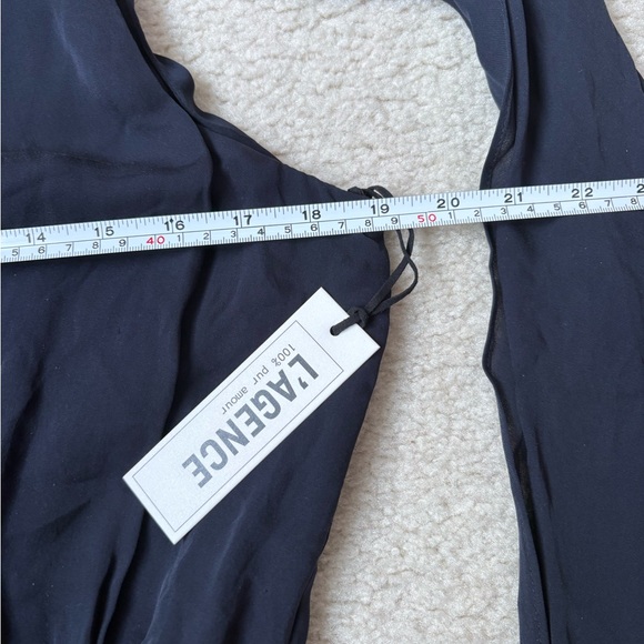 L’AGENCE 100% silk navy blue sleeveless midi dress with front sash, sz 6 - Picture 4 of 7